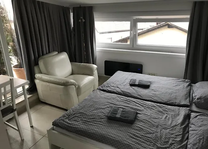 Hello Ljubljana- Green Way And بيت ضيافة